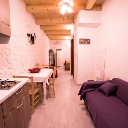 Apartment Aura Ortigia *